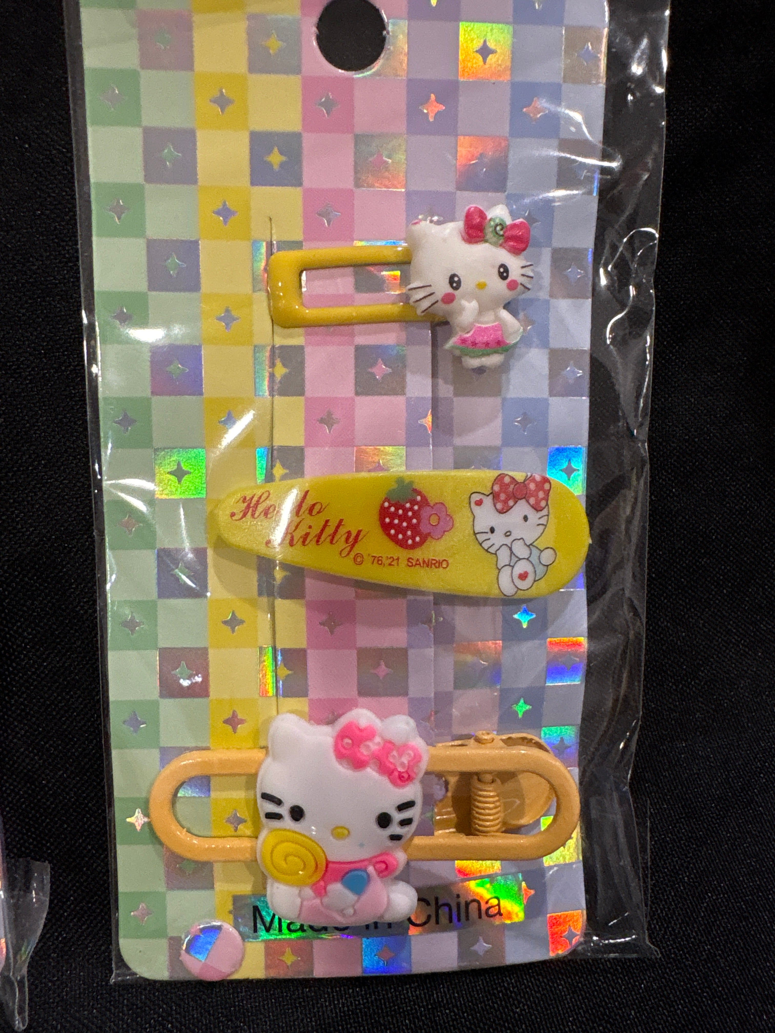 Hello Kitty, hair barrettes ￼