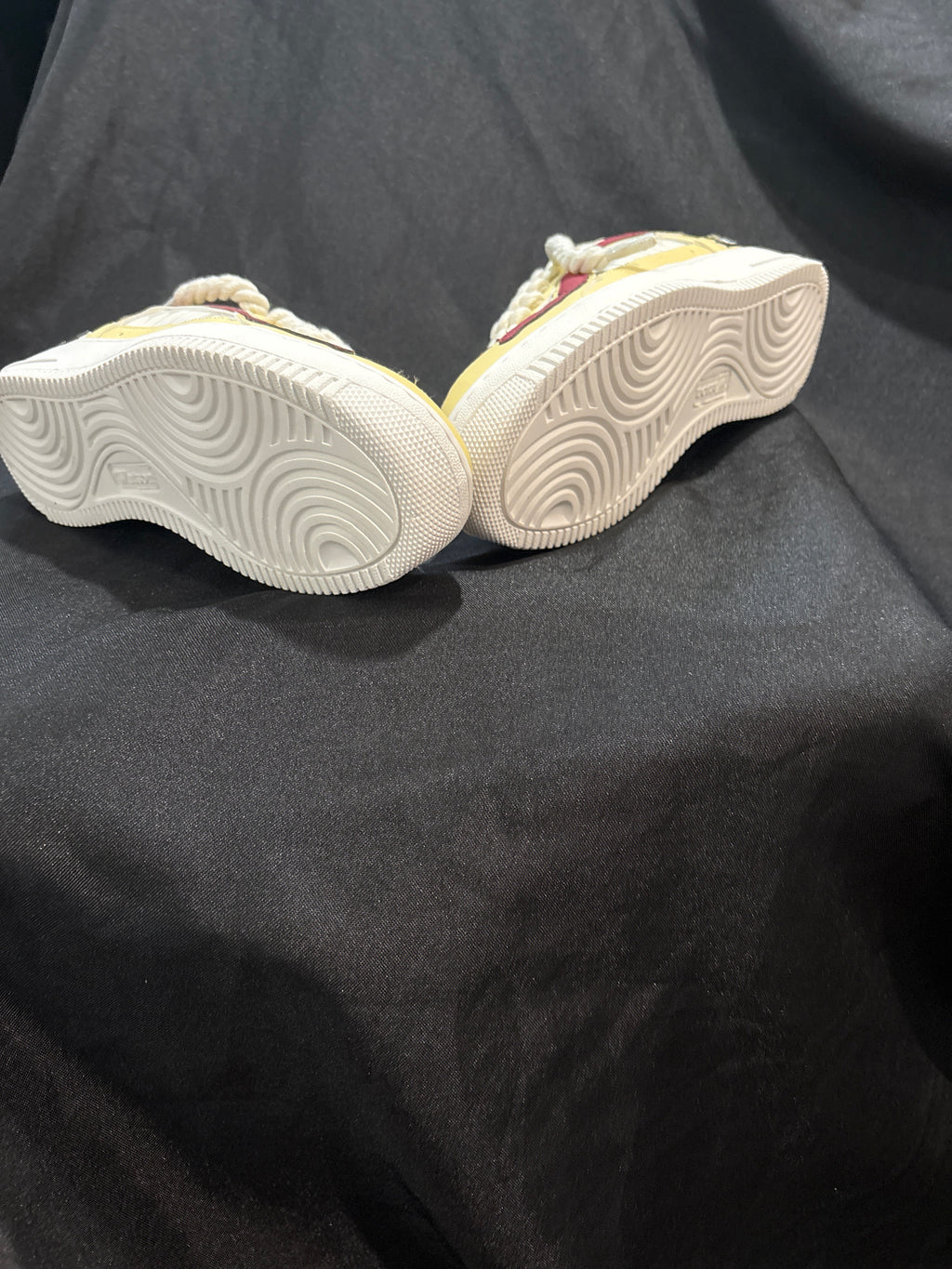 Watson bone sneaker