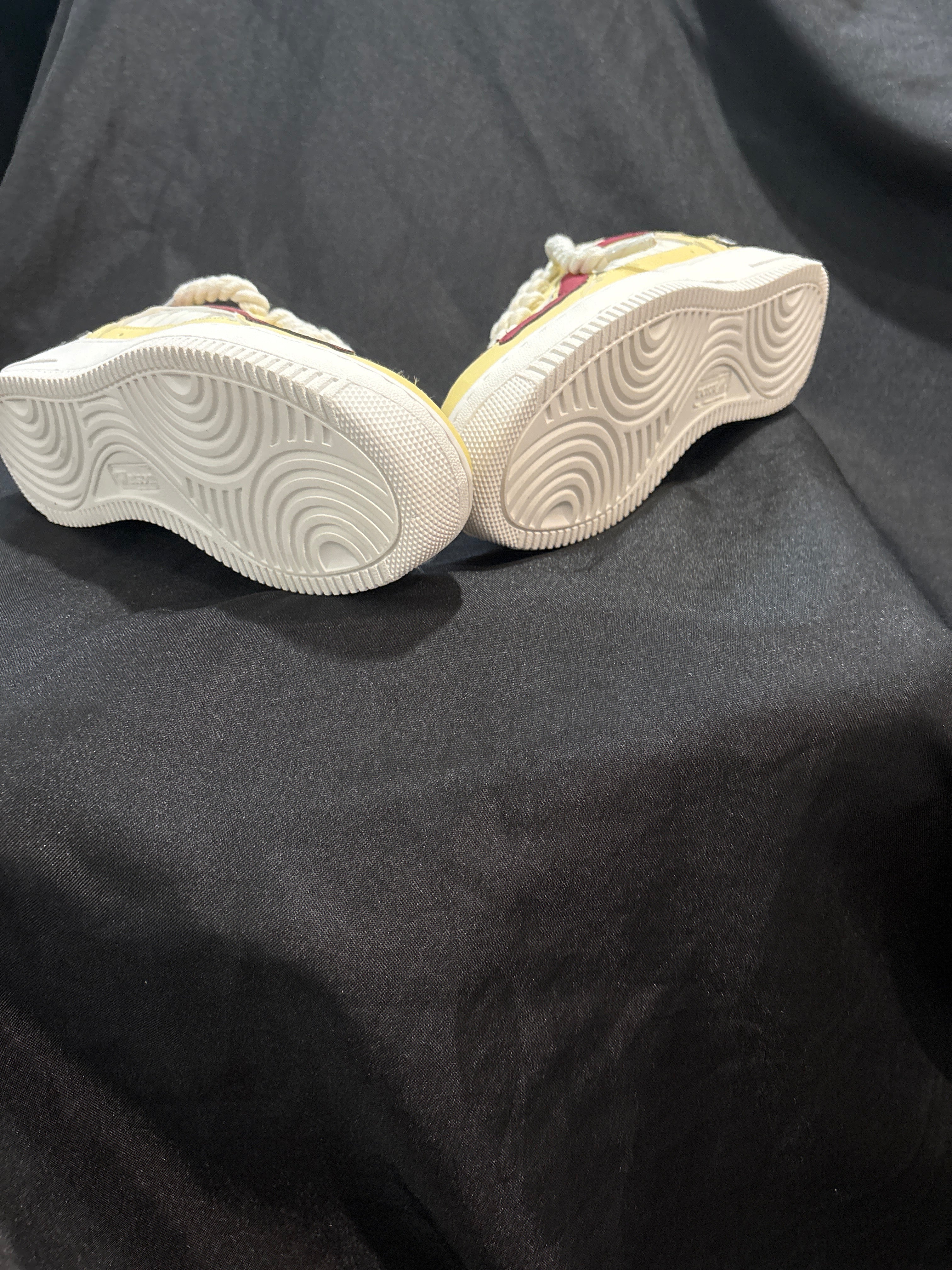 Watson bone sneaker
